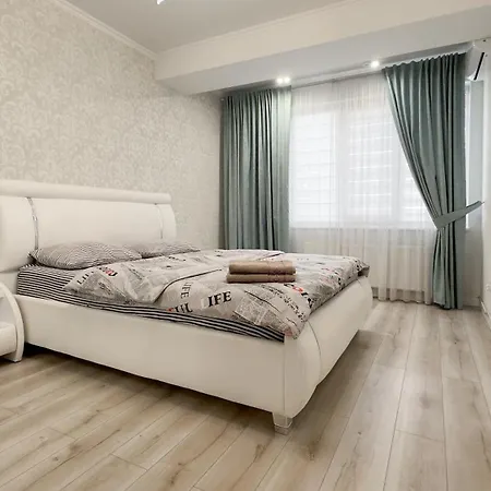 Confortable And Ideal At Ismail 基希讷乌